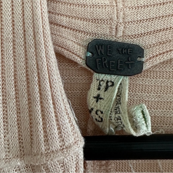 Free People Lovers Rib Split Back Pullover Top - Picture 4 of 6